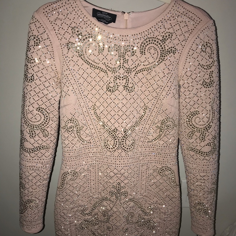 BEBE long sleeve bodycon cocktail dress